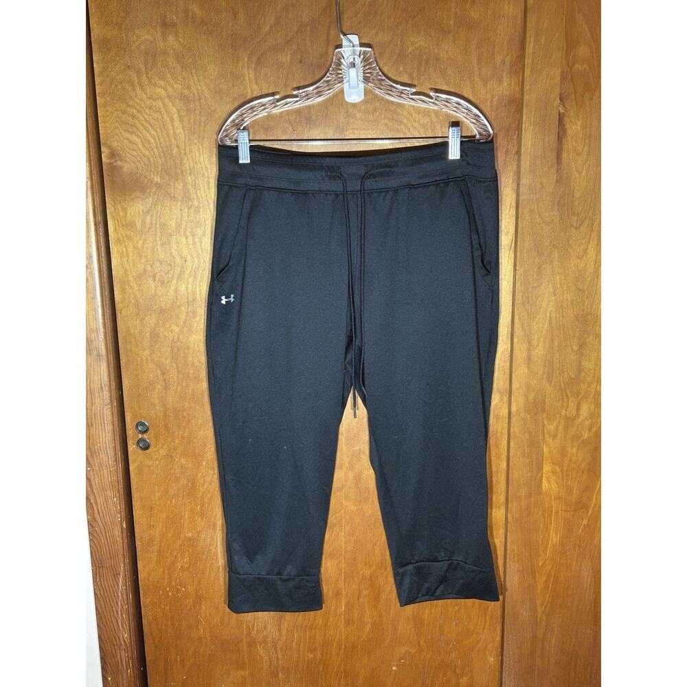 Under Armour Women's Tech Capri pants, featuring quick-drying fabric Sz XL